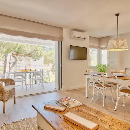 Centre, Totally Refurbished *