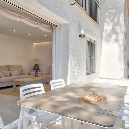 Centre, Totally Refurbished Llafranc
