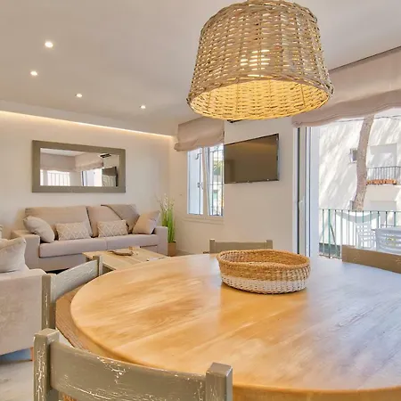 Centre, Totally Refurbished Apartment Llafranc