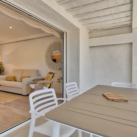 Apartment Centre, Totally Refurbished